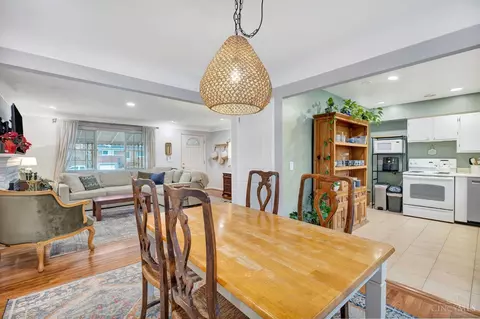 Dining - 7800 Spirea Dr, Cincinnati, OH 45236 photo 3 of 3