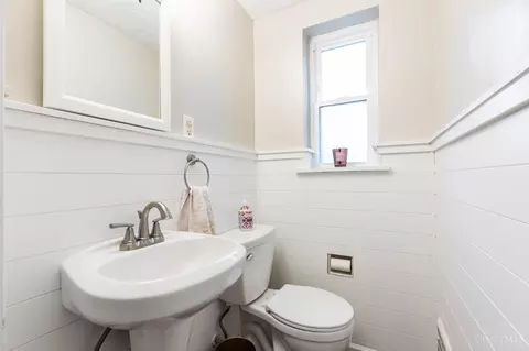 4385 Grinnell Dr, Cincinnati, OH 45236 photo 14