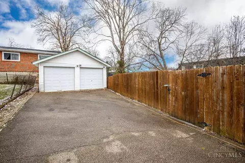 1813 Sutton Ave, Cincinnati, OH 45230 photo 35