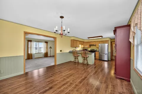 Dining - 5524 Malsbeary Rd, Williamsburg, OH 45176 photo 3 of 4