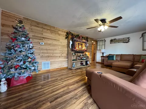 7484 Fairground Rd, Blanchester, OH 45107 photo 8