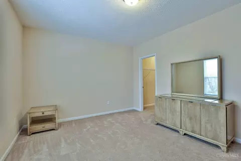 993 Lost Xing, Cincinnati, OH 45231 photo 24