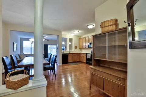 993 Lost Xing, Cincinnati, OH 45231 photo 5