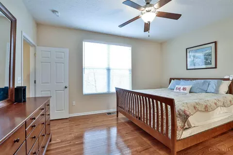 993 Lost Xing, Cincinnati, OH 45231 photo 17