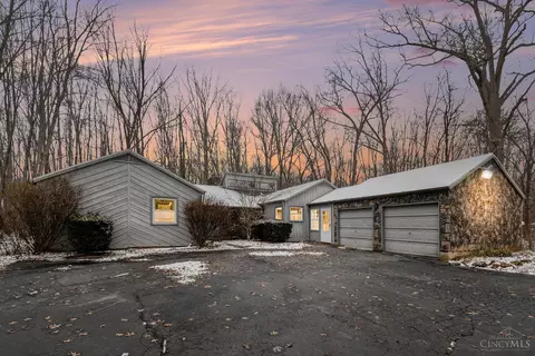 3250 Pitzer Rd, Bethel, OH 45106