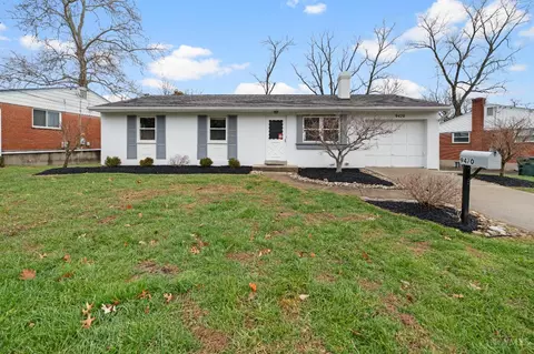 9470 Wynnecrest Dr, Blue Ash, OH 45242