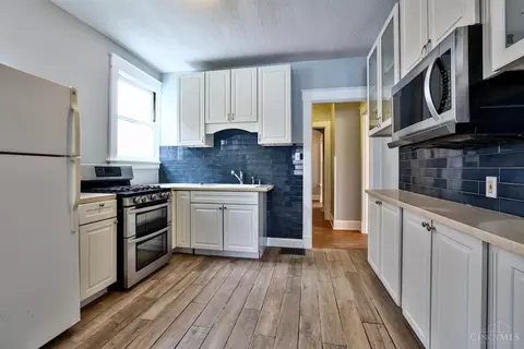 Kitchen - 1125 Seton Ave, Cincinnati, OH 45205 photo 1 of 4