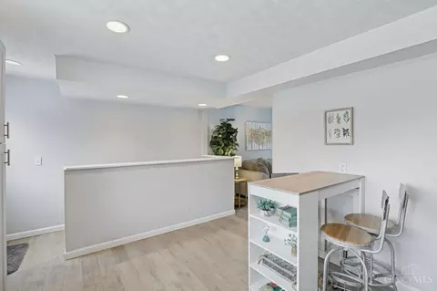 Entry Way - 2638 Houston Rd, Cincinnati, OH 45231 photo 2 of 2