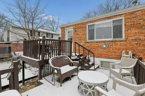 Exterior - 2638 Houston Rd, Cincinnati, OH 45231 photo 5 of 9