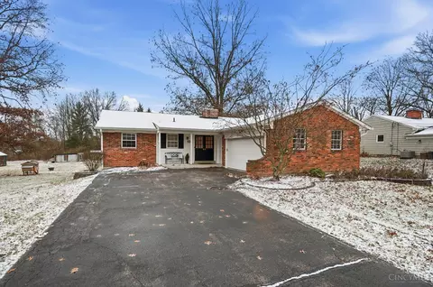 7945 Pfeiffer Rd, Montgomery, OH 45242
