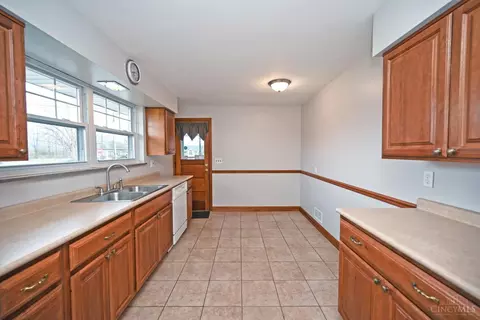 Kitchen - 1146 Stone Dr, Harrison, OH 45030 photo 1 of 3