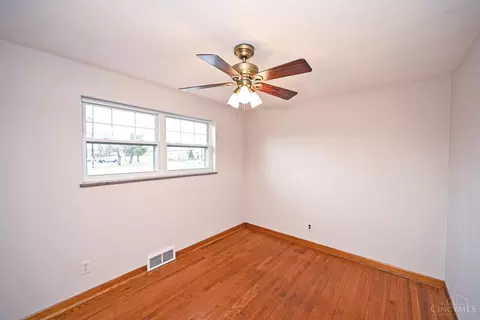 Bedroom - 1146 Stone Dr, Harrison, OH 45030 photo 4 of 7