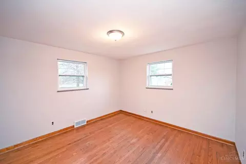 Bedroom - 1146 Stone Dr, Harrison, OH 45030 photo 1 of 7