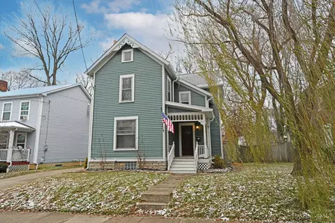 6118 Prentice St, Cincinnati, OH 45227
