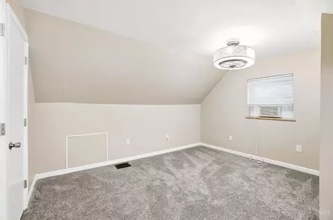 Bedroom - 5641 Samver Rd, Cincinnati, OH 45239 photo 10 of 11