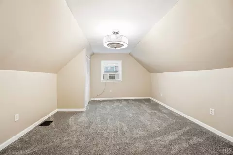 Bedroom - 5641 Samver Rd, Cincinnati, OH 45239 photo 5 of 11