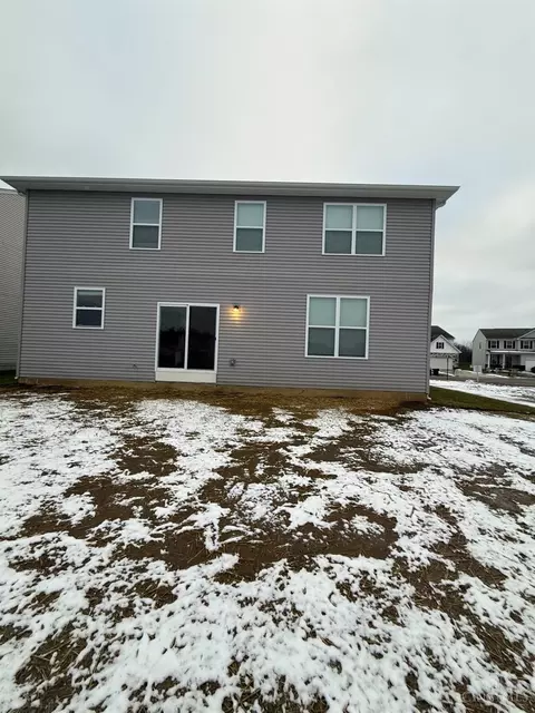 Exterior - 616 Crabapple Ct, Hamilton Township, OH 45039 photo 2 of 3