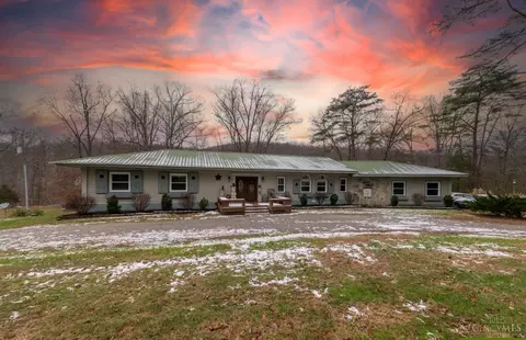 1056 Nace Corner Rd, Latham, OH 45646