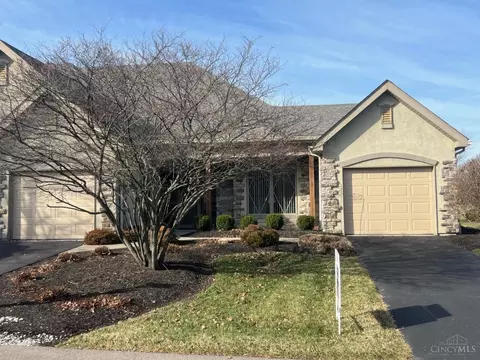 416 Lisbon Ln, Springdale, OH 45246