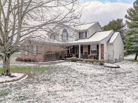 1136 Stewarton, Amelia, OH 45102