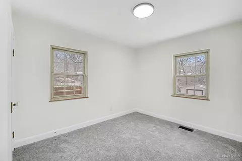 Bedroom - 3823 Applegate Ave, Cheviot, OH 45211 photo 4 of 5