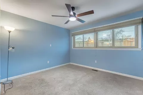 Bedroom - 4441 Wehner Rd, Kettering, OH 45429 photo 6 of 10