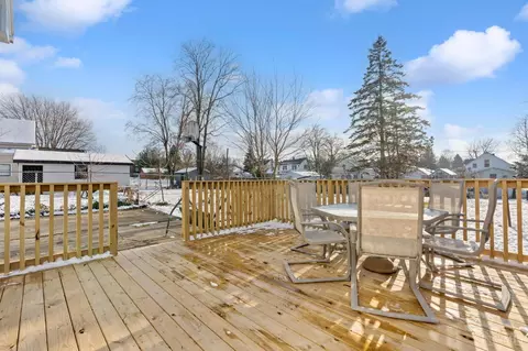 Exterior - 315 Wright St, Blanchester, OH 45107 photo 8 of 9