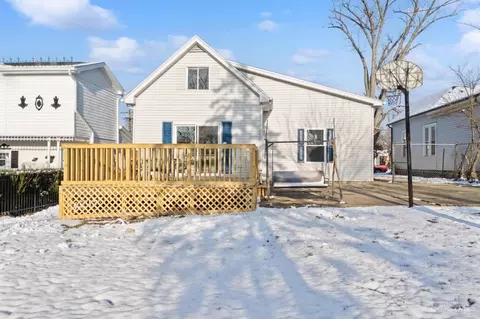 Exterior - 315 Wright St, Blanchester, OH 45107 photo 6 of 9