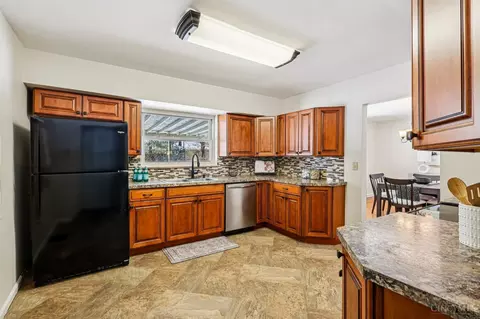 6891 Fields Ertel Rd, Cincinnati, OH 45241 photo 14