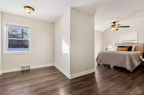 6891 Fields Ertel Rd, Cincinnati, OH 45241 photo 18