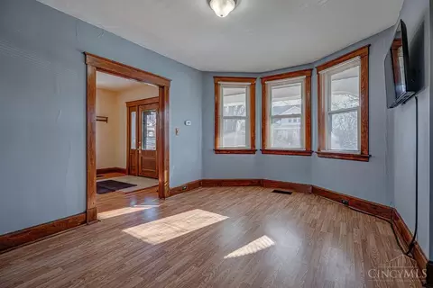 Living - 3226 Herbert Ave, Cincinnati, OH 45211 photo 5 of 6