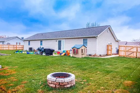 105 Maple Ridge Ave, Mount Orab, OH 45154 photo 4