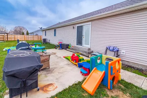 105 Maple Ridge Ave, Mount Orab, OH 45154 photo 17