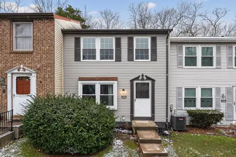 4553 Treeview Ct, Batavia, OH 45103