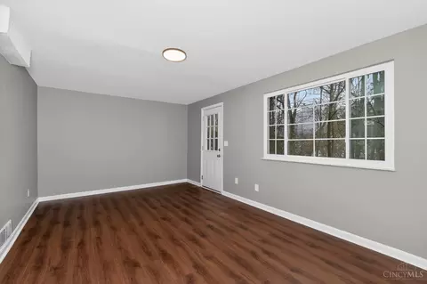 Living - 4553 Treeview Ct, Batavia, OH 45103 photo 4 of 4