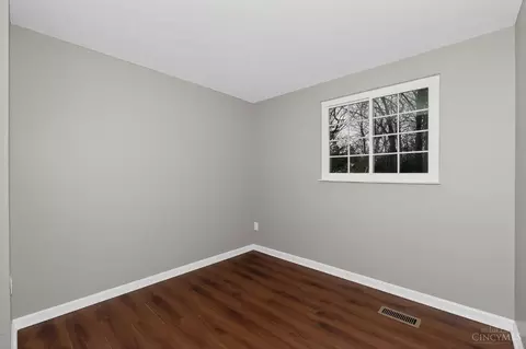 Bedroom - 4553 Treeview Ct, Batavia, OH 45103 photo 2 of 2