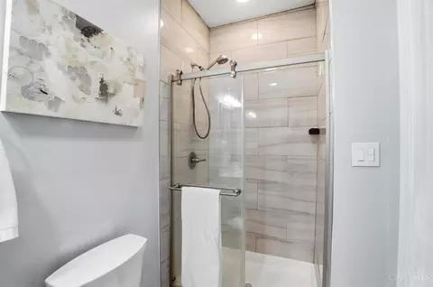 Bath - 4324 Normandy Ave, Cincinnati, OH 45227 photo 2 of 5
