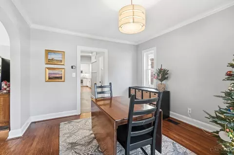 Dining - 3845 Indianview Ave, Mariemont, OH 45227 photo 4 of 4