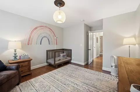 Bedroom - 3845 Indianview Ave, Mariemont, OH 45227 photo 6 of 7