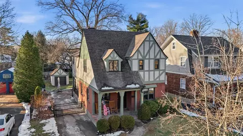 3845 Indianview Ave, Mariemont, OH 45227