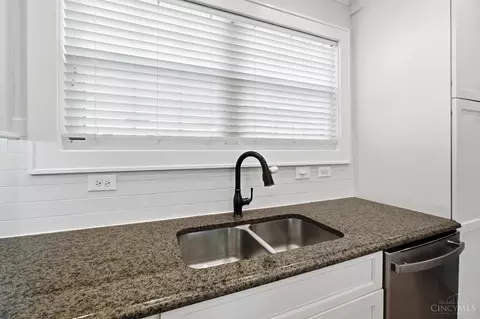 Kitchen - 3845 Indianview Ave, Mariemont, OH 45227 photo 8 of 8