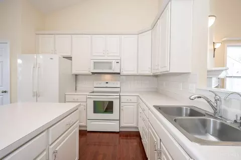 4170 Gensen Loop, Cincinnati, OH 45245 photo 17