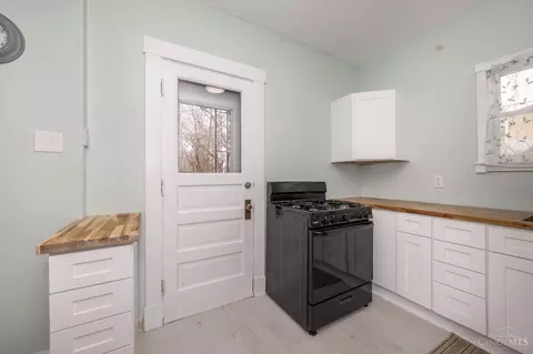 Kitchen - 1147 Olivia Ln, Cincinnati, OH 45238 photo 3 of 3
