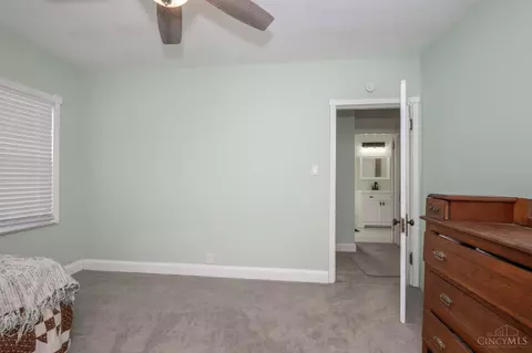 Bedroom - 1147 Olivia Ln, Cincinnati, OH 45238 photo 6 of 10