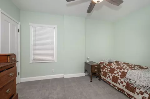 Bedroom - 1147 Olivia Ln, Cincinnati, OH 45238 photo 7 of 10