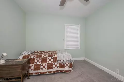 Bedroom - 1147 Olivia Ln, Cincinnati, OH 45238 photo 5 of 10