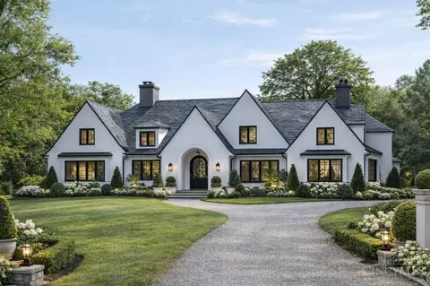 3 Noel Ln, Cincinnati, OH 45243