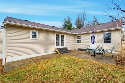 Exterior - 5801 W Fork Rd, Cincinnati, OH 45247 photo 4 of 5