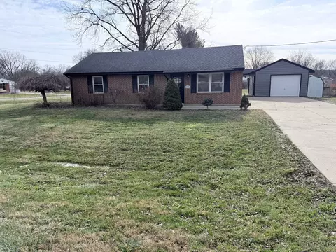 4203 Darr Dr, Oxford, OH 45056