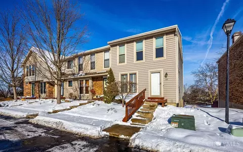 104 Fox Hollow Ct, Fairfield, OH 45014